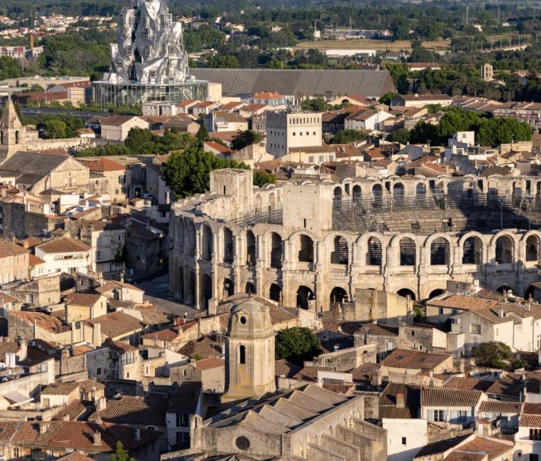 Entre Tour Luma Et Arenes Lägenhet Arles Exteriör bild