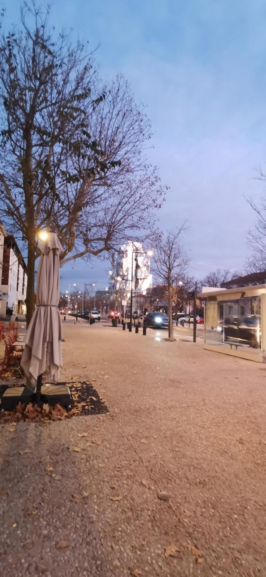 Entre Tour Luma Et Arenes Lägenhet Arles Exteriör bild
